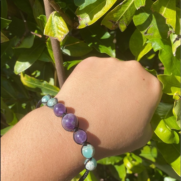 Amethyst|Serpentine Jasper Macrame Bracelet - Picture 2 of 2